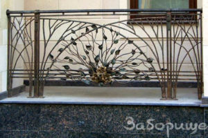 Кованое ограждение балкона