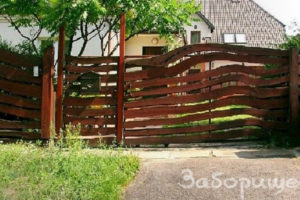 Изгородь из доски